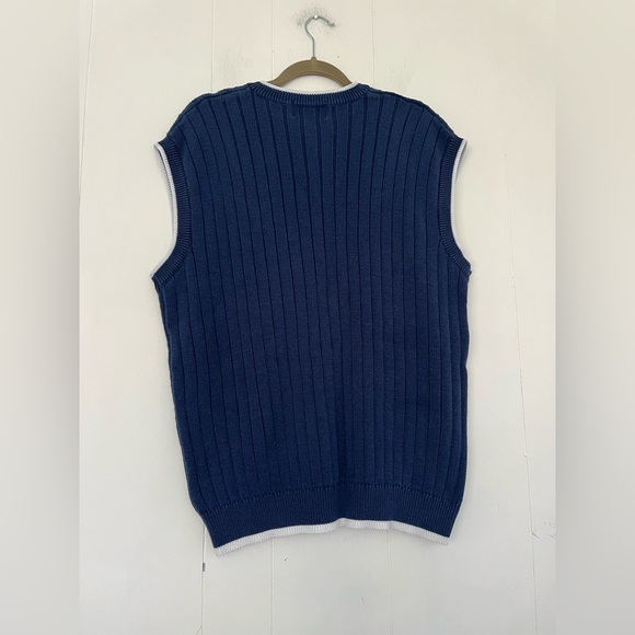 Tennessee VOLS Blue Cable Knit V-Neck Sweater Vest with Orange 'T' Size XL - Picture 8 of 12